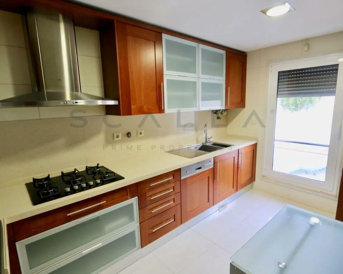 Luxury Lisbon Apartment T2 0*,  葡萄牙